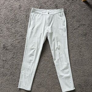 LULULEMON ATHLETICA Commission Slim Fit Men's Classic White Athletic Golf Pants